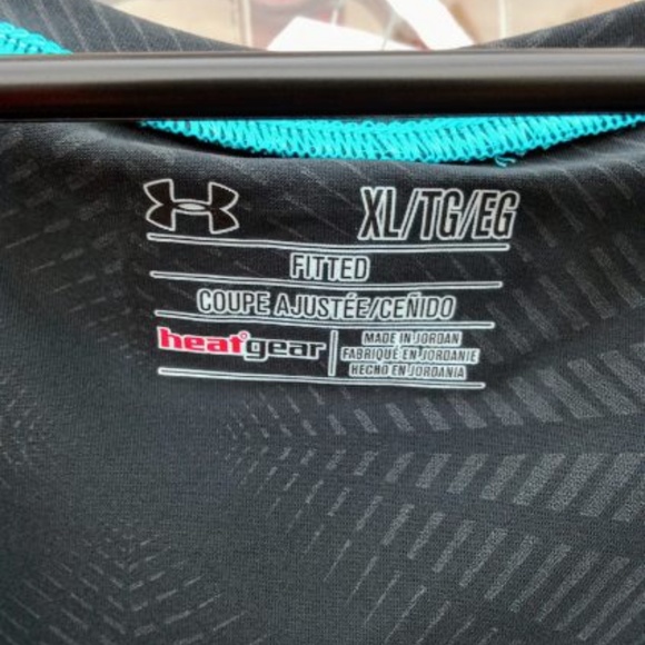 UNDER ARMOUR Tank - Top - New With Tags 🏷 Unique Inside Pattern Sweat Tech - Picture 4 of 6